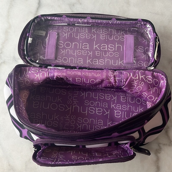 Sonia Kashuk travel bag double zippers train case top handle purple geometric - Picture 14 of 15